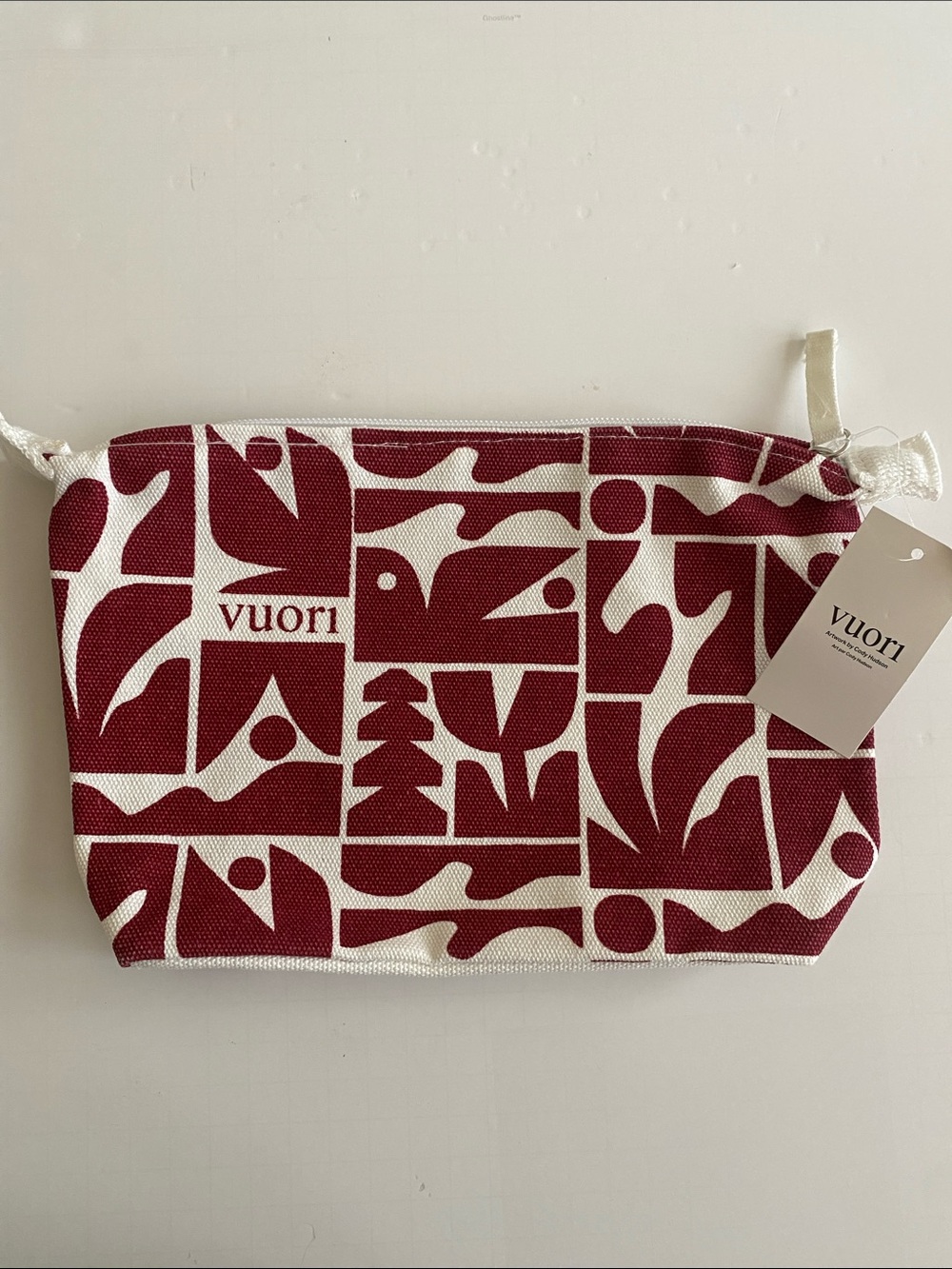 NWT Vuori Canvas Holiday Pouch